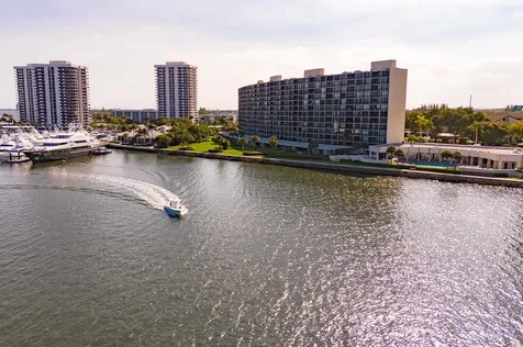 120 Lakeshore Drive North Palm Beach FL 33408