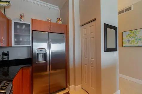 806 E Windward Way Lantana FL 33462