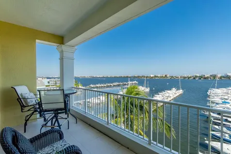 806 E Windward Way Lantana FL 33462