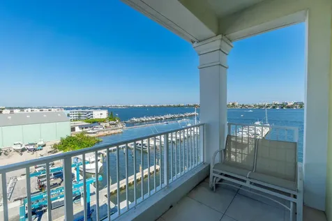 806 E Windward Way Lantana FL 33462