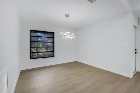 18089 103rd Trail Boca Raton FL 33498