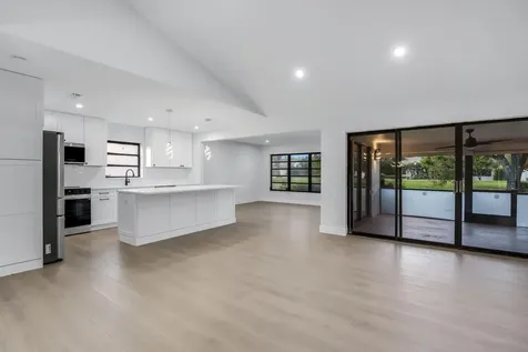 18089 103rd Trail Boca Raton FL 33498