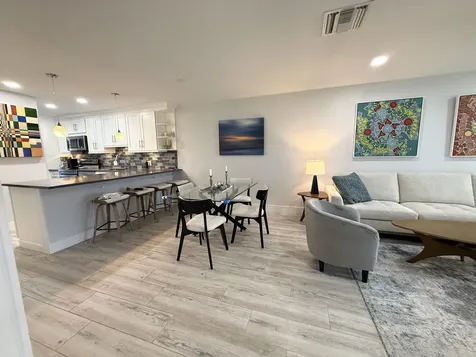 1360 Nw 19th Terrace Delray Beach FL 33445