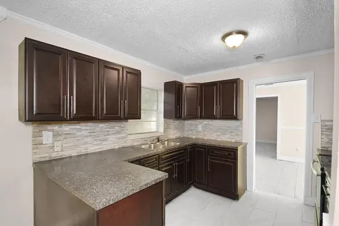 2652 Iroquois Avenue Fort Pierce FL 34946