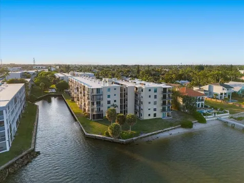 896 N Federal Highway Lantana FL 33462
