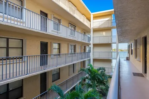 896 N Federal Highway Lantana FL 33462
