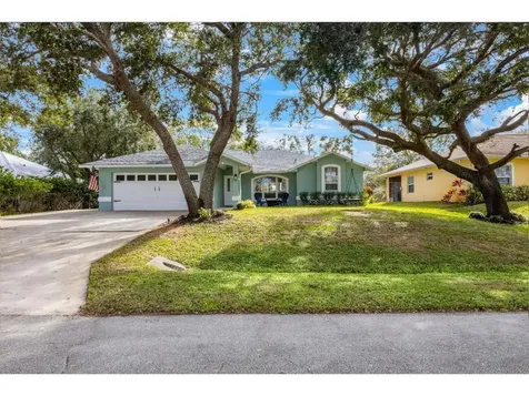 841 Williamson Avenue Sebastian FL 32958