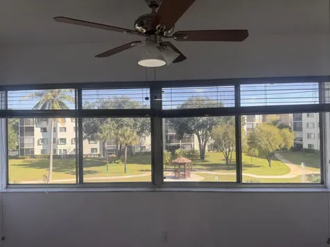 3178 Via Poinciana Lake Worth FL 33467