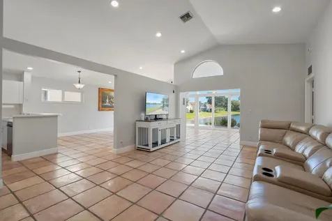 9879 Harbour Lake Circle Boynton Beach FL 33437
