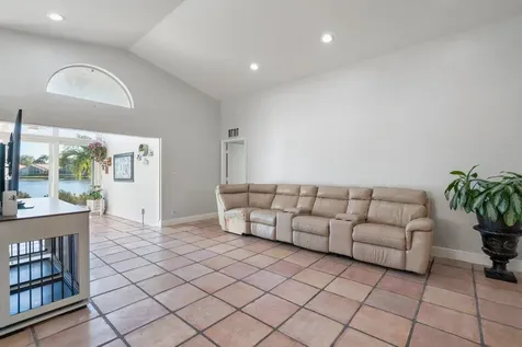 9879 Harbour Lake Circle Boynton Beach FL 33437