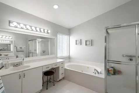 9879 Harbour Lake Circle Boynton Beach FL 33437
