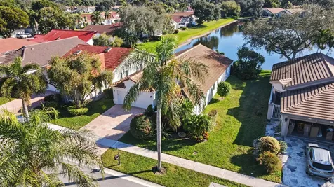 9879 Harbour Lake Circle Boynton Beach FL 33437