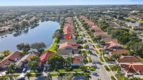 9879 Harbour Lake Circle Boynton Beach FL 33437