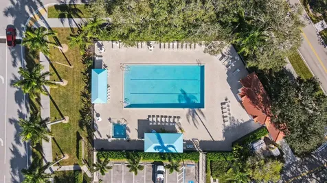 9879 Harbour Lake Circle Boynton Beach FL 33437