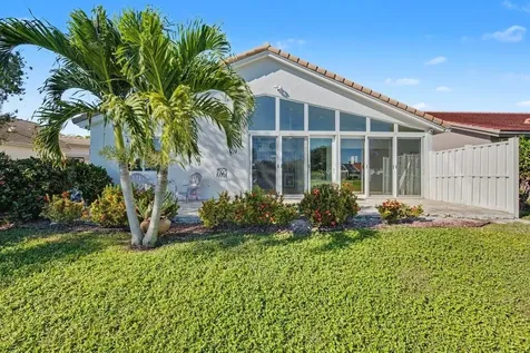 9879 Harbour Lake Circle Boynton Beach FL 33437