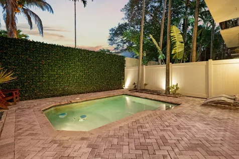 814 N Victoria Park Road Fort Lauderdale FL 33304