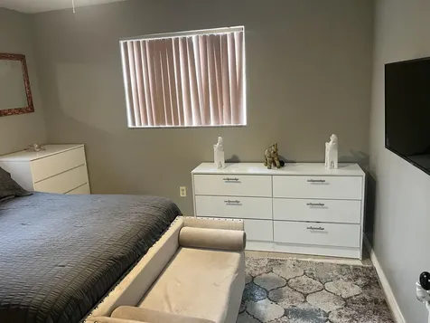 621 Sw 68 Avenue Pembroke Pines FL 33023