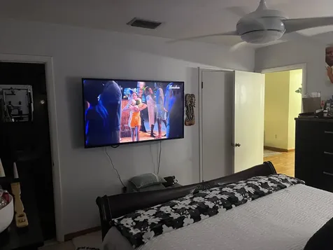 621 Sw 68 Avenue Pembroke Pines FL 33023
