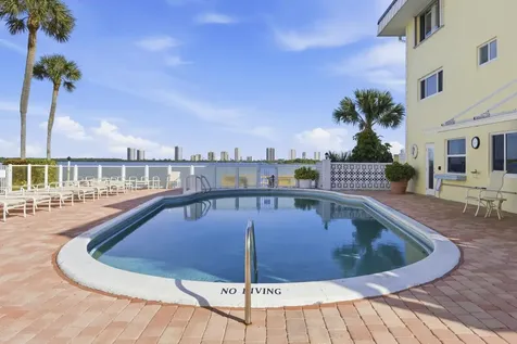 100 Doolen Court North Palm Beach FL 33408