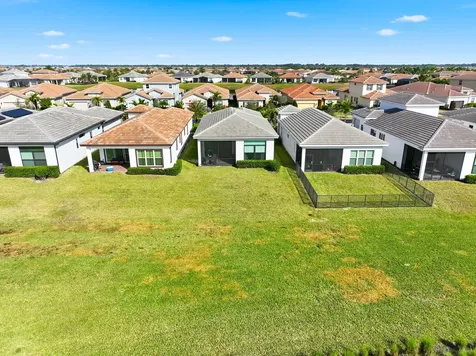 9321 Sw Pepoli Way Port Saint Lucie FL 34987