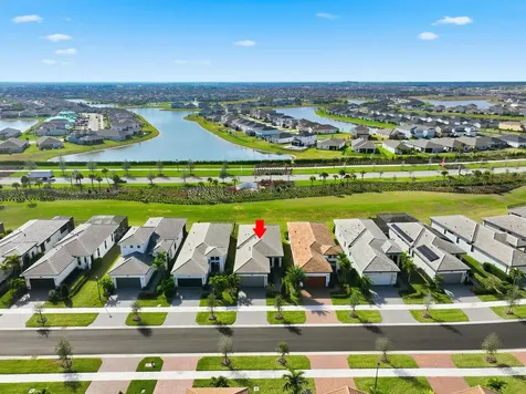 9321 Sw Pepoli Way Port Saint Lucie FL 34987