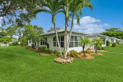 1230 S Drive Way Delray Beach FL 33445