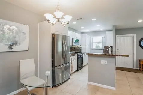 1230 S Drive Way Delray Beach FL 33445