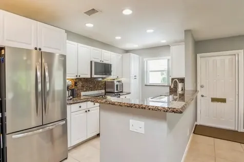 1230 S Drive Way Delray Beach FL 33445