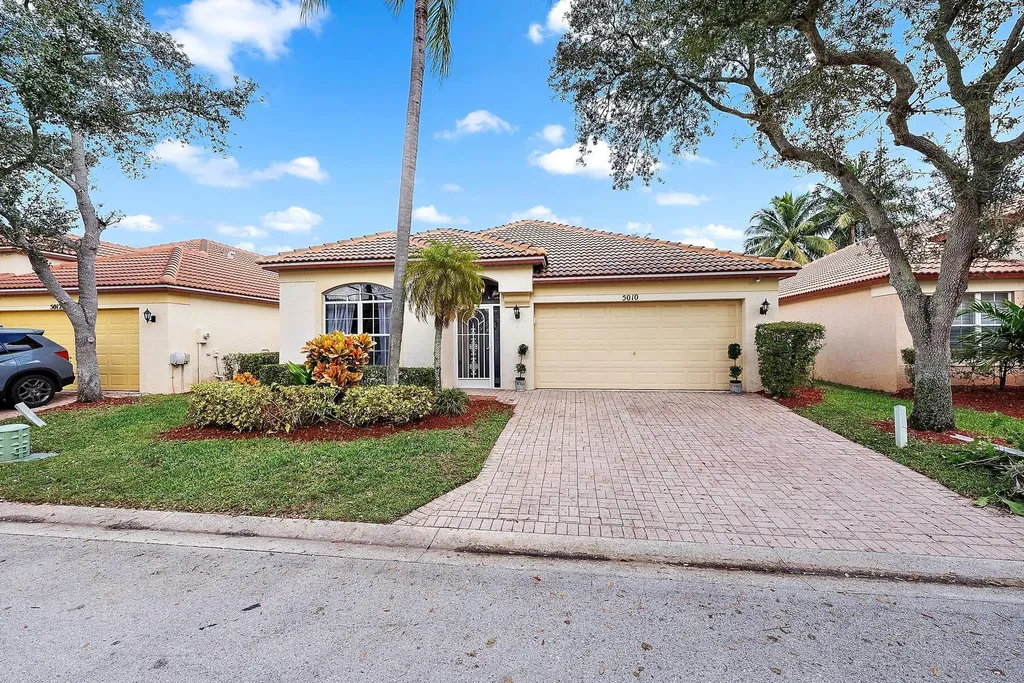 5010 Elpine Way Riviera Beach FL 33418