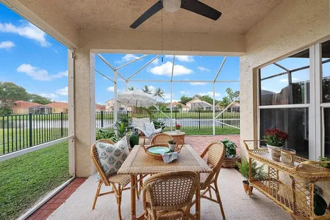 5010 Elpine Way Riviera Beach FL 33418