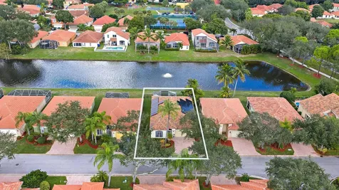 5010 Elpine Way Riviera Beach FL 33418