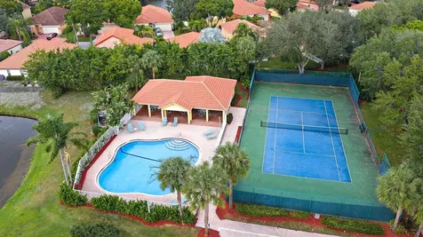 5010 Elpine Way Riviera Beach FL 33418