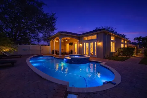 4143 Nw 2nd Lane Delray Beach FL 33445