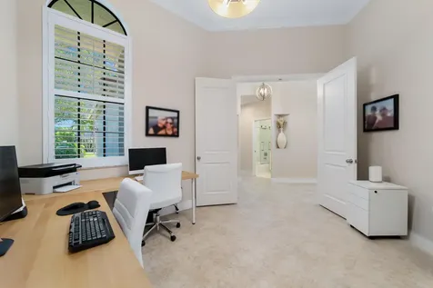 4143 Nw 2nd Lane Delray Beach FL 33445