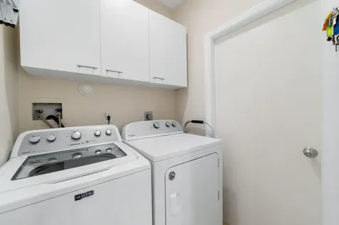 4143 Nw 2nd Lane Delray Beach FL 33445