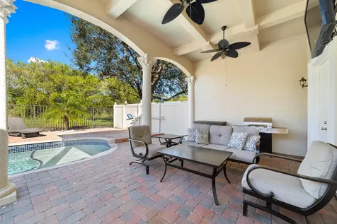4143 Nw 2nd Lane Delray Beach FL 33445