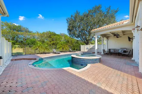 4143 Nw 2nd Lane Delray Beach FL 33445