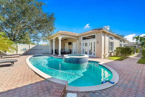 4143 Nw 2nd Lane Delray Beach FL 33445