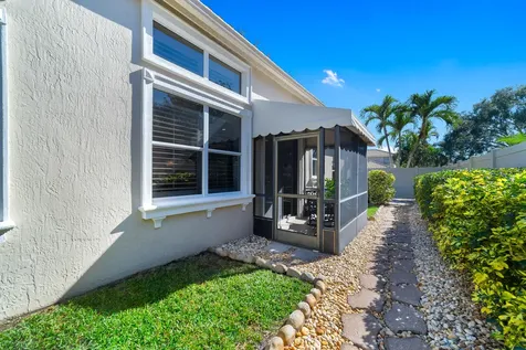 4143 Nw 2nd Lane Delray Beach FL 33445