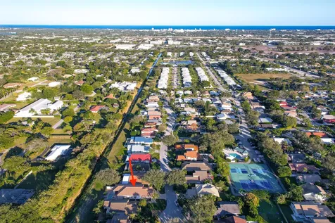 4143 Nw 2nd Lane Delray Beach FL 33445