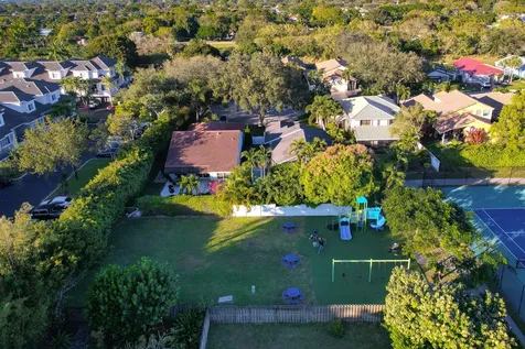 4143 Nw 2nd Lane Delray Beach FL 33445
