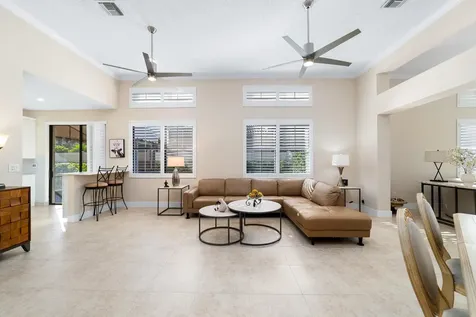 4143 Nw 2nd Lane Delray Beach FL 33445