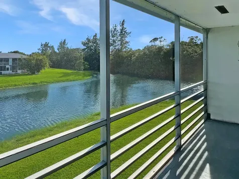 94 Northampton West Palm Beach FL 33417