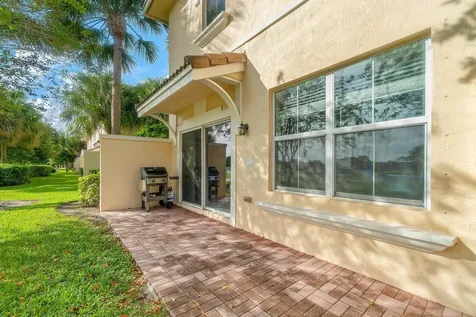 1802 Via Sofia Boynton Beach FL 33426