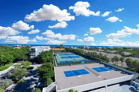 3912 S Ocean Boulevard Highland Beach FL 33487