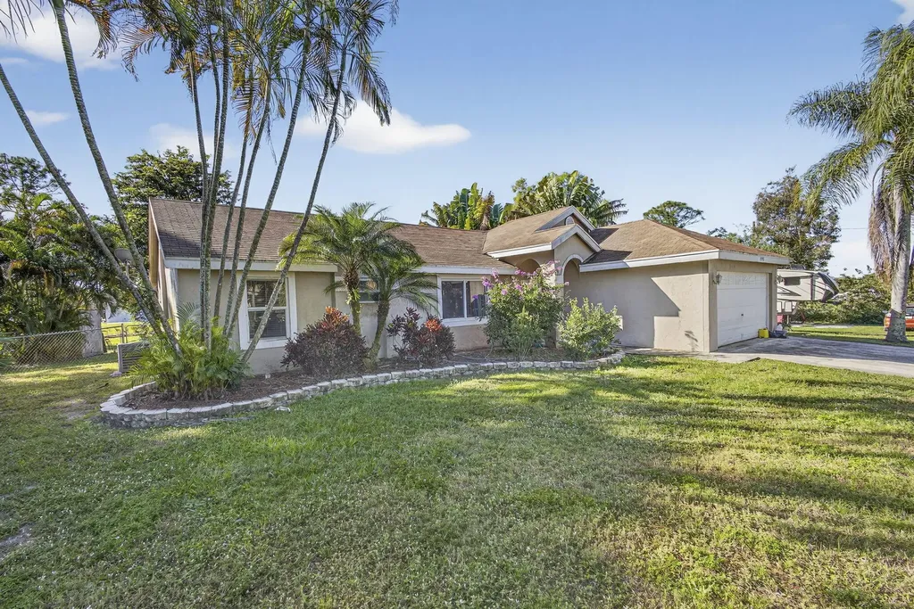 14196 89th Place The Acreage FL 33470
