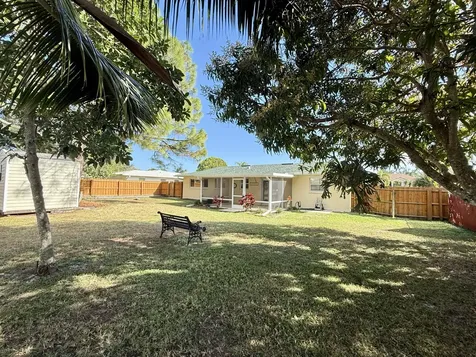 486 NE Solida Circle Port Saint Lucie FL 34983