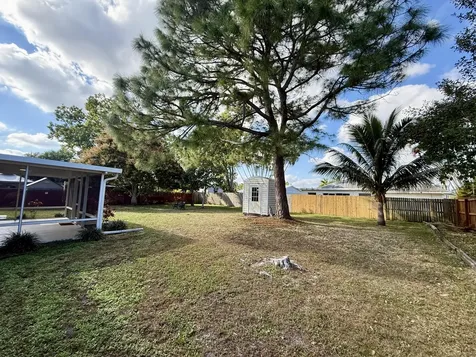 486 NE Solida Circle Port Saint Lucie FL 34983
