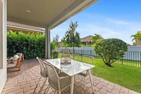 8899 Leon Circle Parkland FL 33076