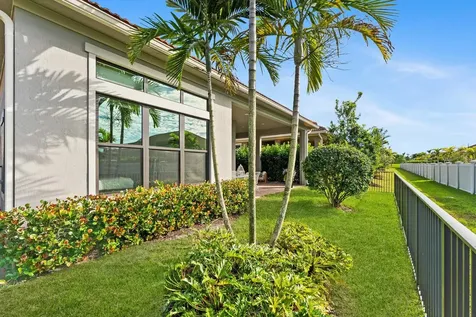 8899 Leon Circle Parkland FL 33076